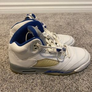 NIKE Air Jordan V 5 Retro White & Blue - Size 5.5Y